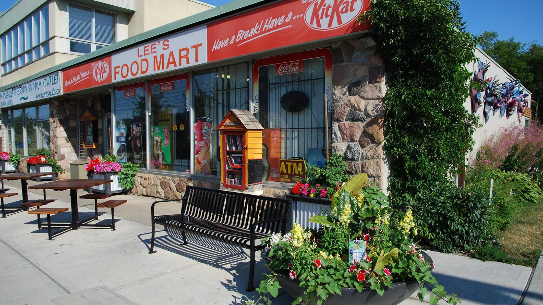 2024 Public Space Front Yards in Bloom: 3rd Place Winner