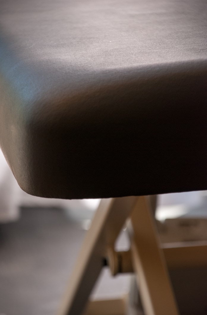Closeup of rounded corners for Prairie Electric Massage Table